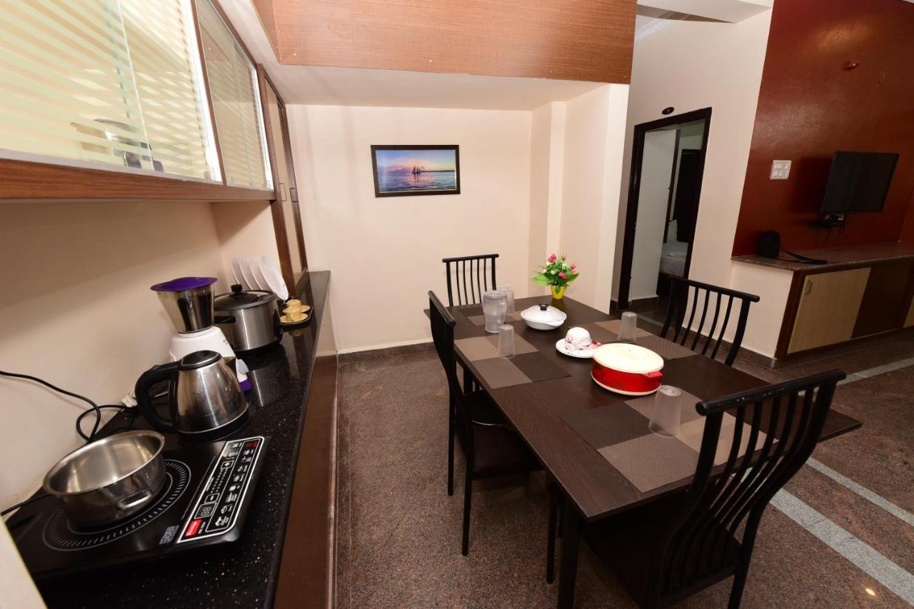 Sree Service Apartments Tirupati Eksteriør billede