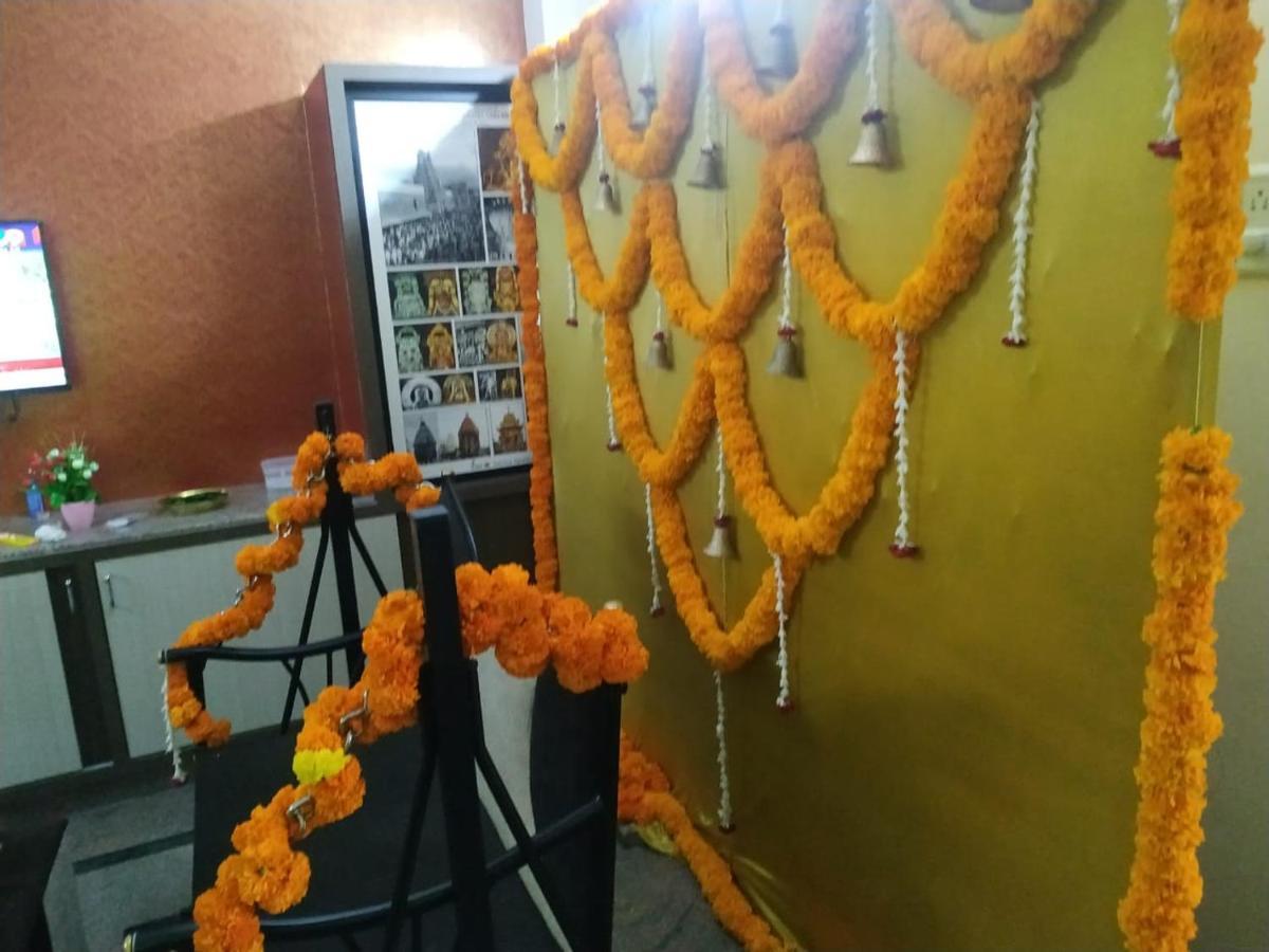 Sree Service Apartments Tirupati Eksteriør billede