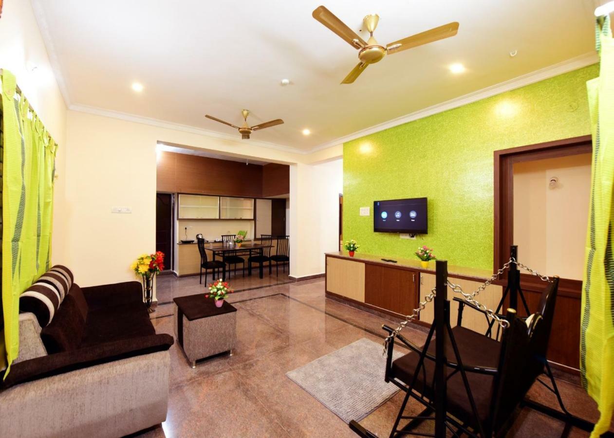 Sree Service Apartments Tirupati Eksteriør billede